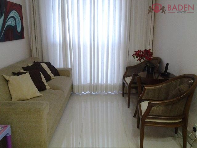 Apartamento à venda com 3 quartos, 70m² - Foto 1