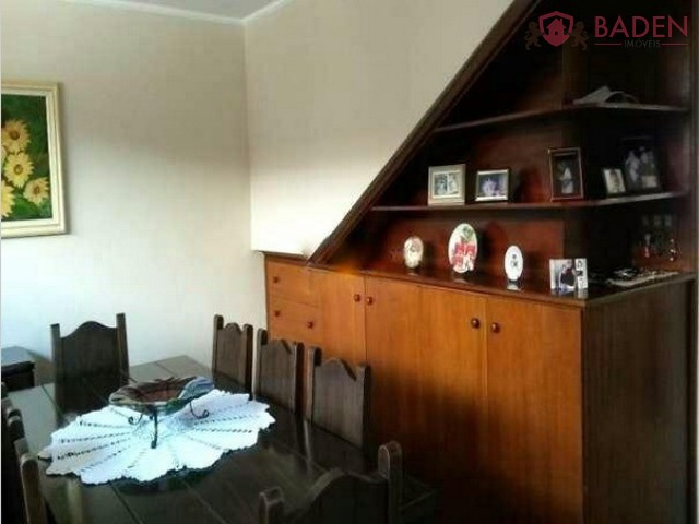 Casa à venda com 4 quartos, 260m² - Foto 4