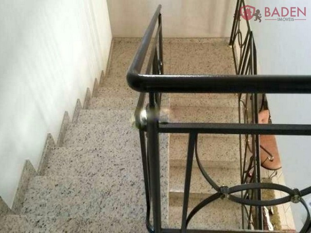 Casa à venda com 4 quartos, 260m² - Foto 11