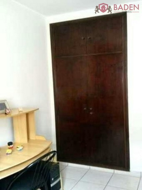 Casa à venda com 4 quartos, 260m² - Foto 12