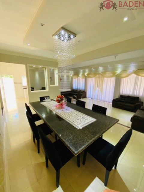 Casa, 4 quartos, 260 m² - Foto 6