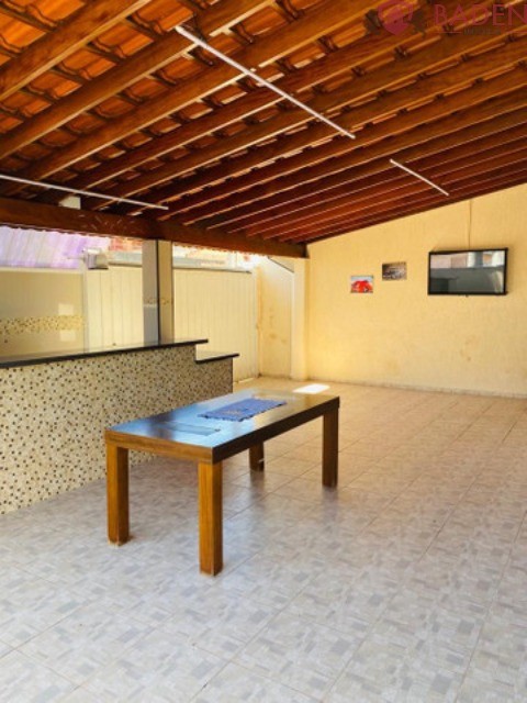 Casa, 4 quartos, 260 m² - Foto 22