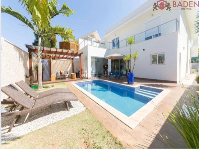 Casa de Condomínio à venda com 3 quartos, 285m² - Foto 1