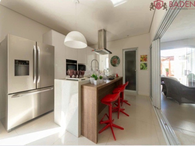 Casa de Condomínio à venda com 3 quartos, 285m² - Foto 10