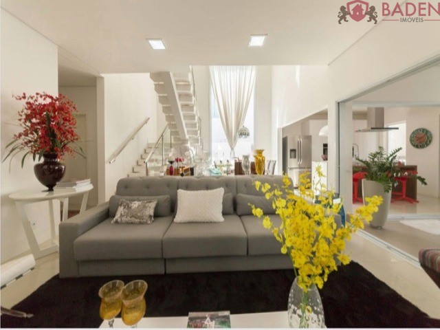 Casa de Condomínio à venda com 3 quartos, 285m² - Foto 17
