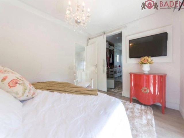 Casa de Condomínio à venda com 3 quartos, 285m² - Foto 24