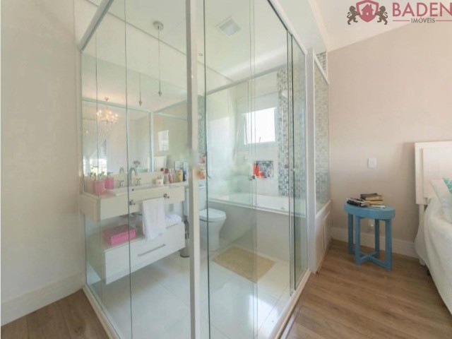 Casa de Condomínio à venda com 3 quartos, 285m² - Foto 31