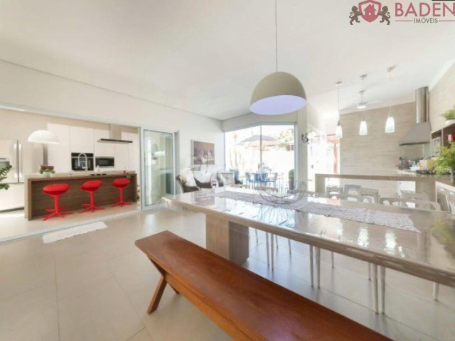 Casa de Condomínio à venda com 3 quartos, 285m² - Foto 6
