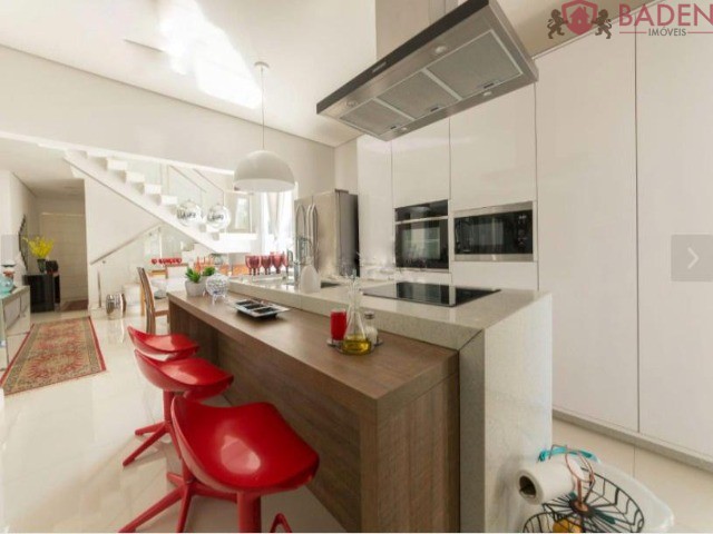 Casa de Condomínio à venda com 3 quartos, 285m² - Foto 11