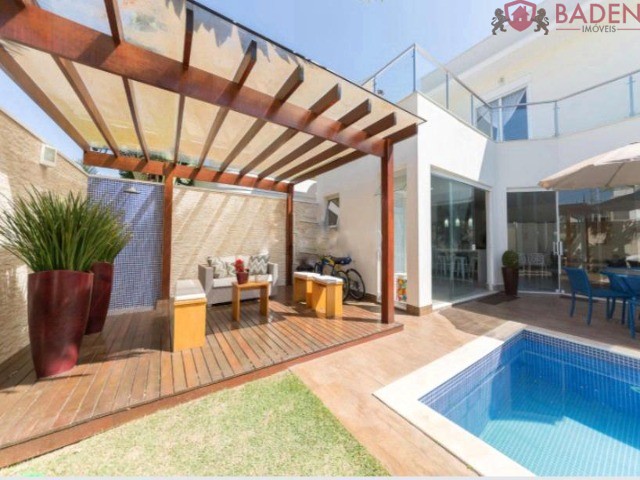 Casa de Condomínio à venda com 3 quartos, 285m² - Foto 2