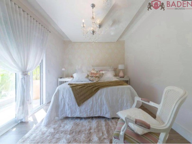 Casa de Condomínio à venda com 3 quartos, 285m² - Foto 23