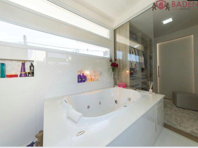Casa de Condomínio à venda com 3 quartos, 285m² - Foto 26