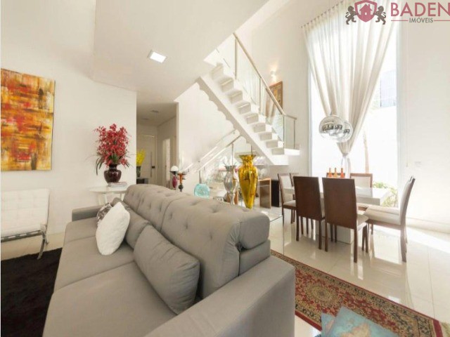 Casa de Condomínio à venda com 3 quartos, 285m² - Foto 18