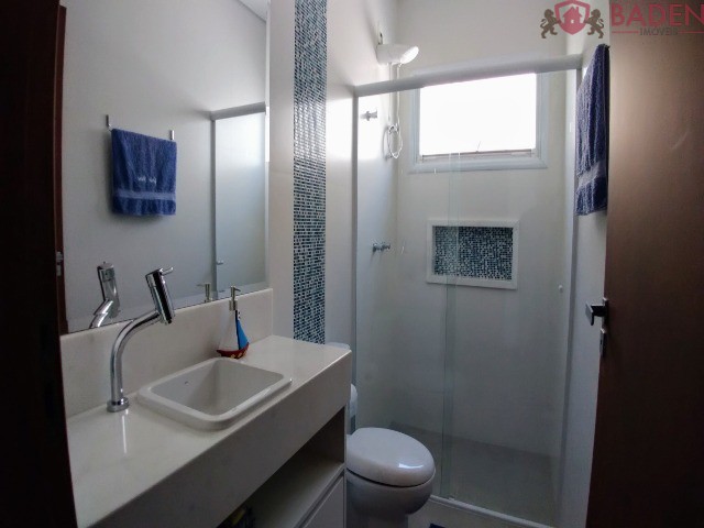 Casa de Condomínio à venda com 4 quartos, 330m² - Foto 13