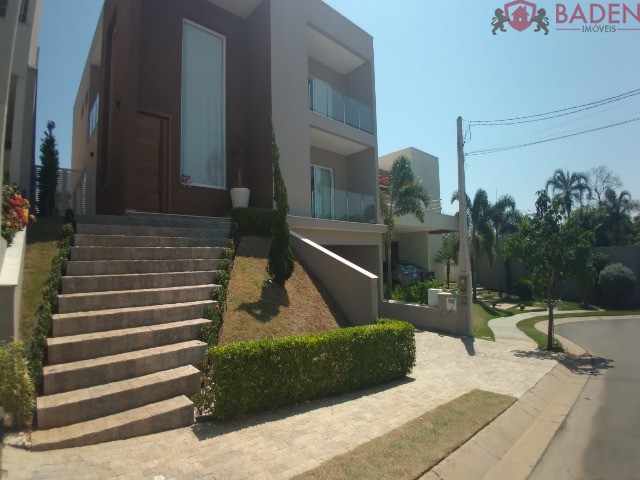 Casa de Condomínio à venda com 4 quartos, 330m² - Foto 2