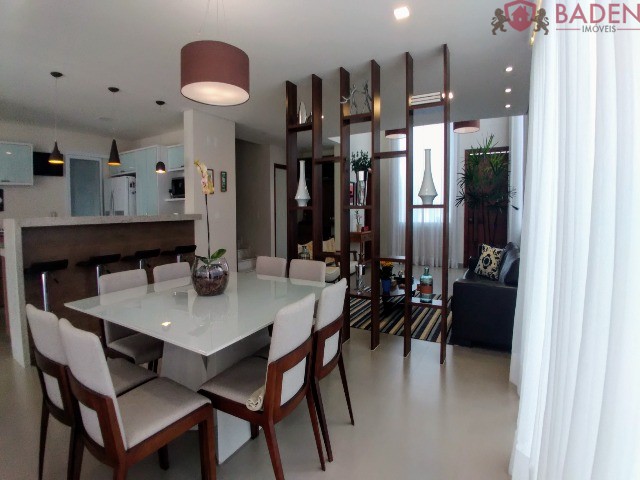Casa de Condomínio à venda com 4 quartos, 330m² - Foto 7
