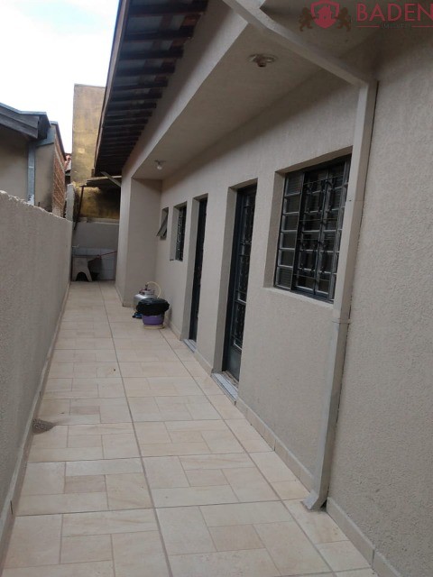 Casa à venda com 4 quartos, 114m² - Foto 14