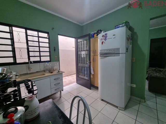Casa à venda com 4 quartos, 114m² - Foto 5