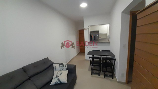 Apartamento à venda com 2 quartos, 57m² - Foto 2