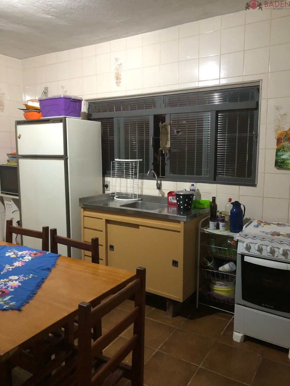 Chácara à venda com 2 quartos, 150m² - Foto 11
