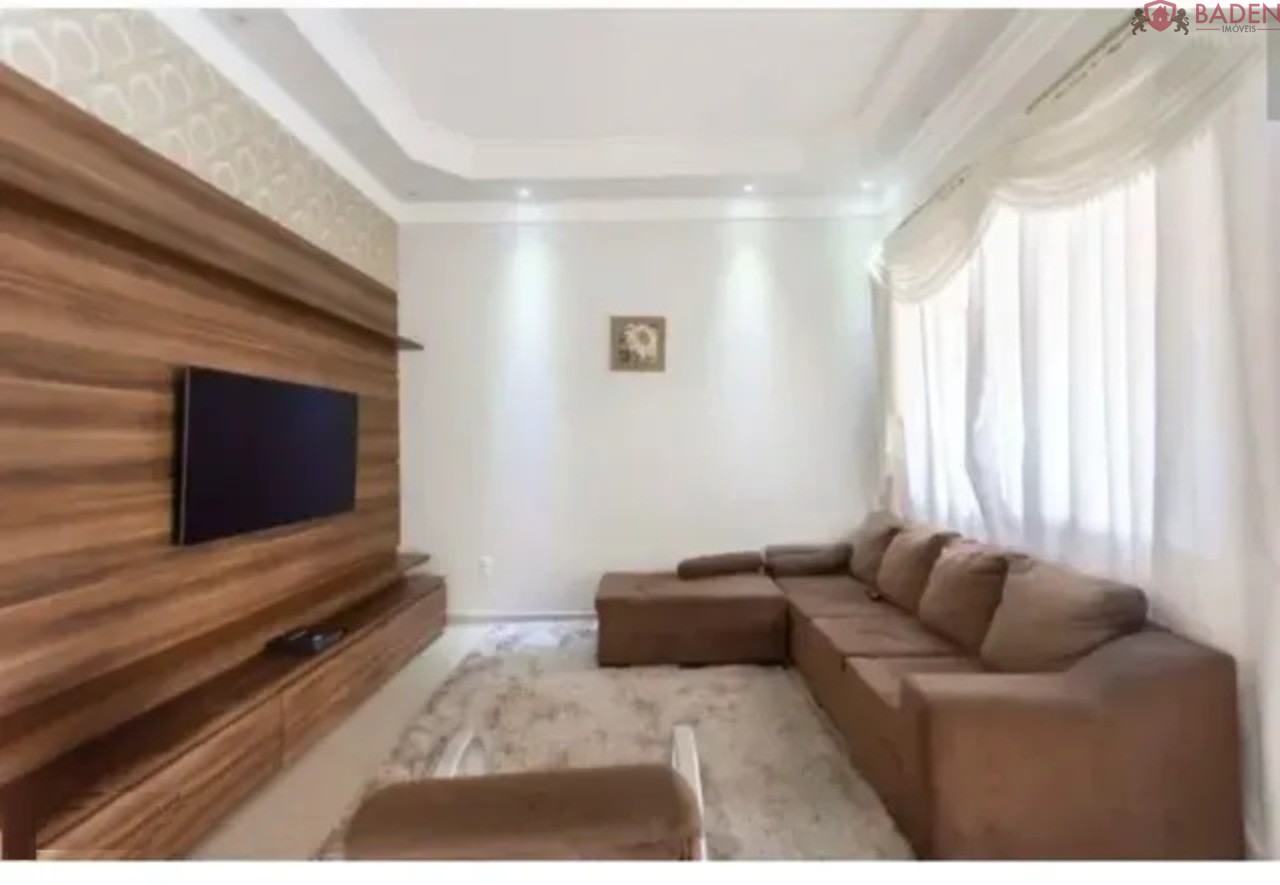 Casa, 4 quartos, 260 m² - Foto 3