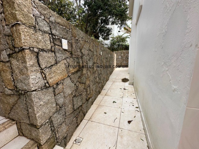 Casa à venda com 2 quartos, 621m² - Foto 16