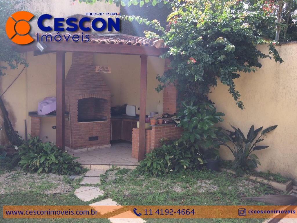 Casa de Condomínio para alugar com 4 quartos, 310m² - Foto 3