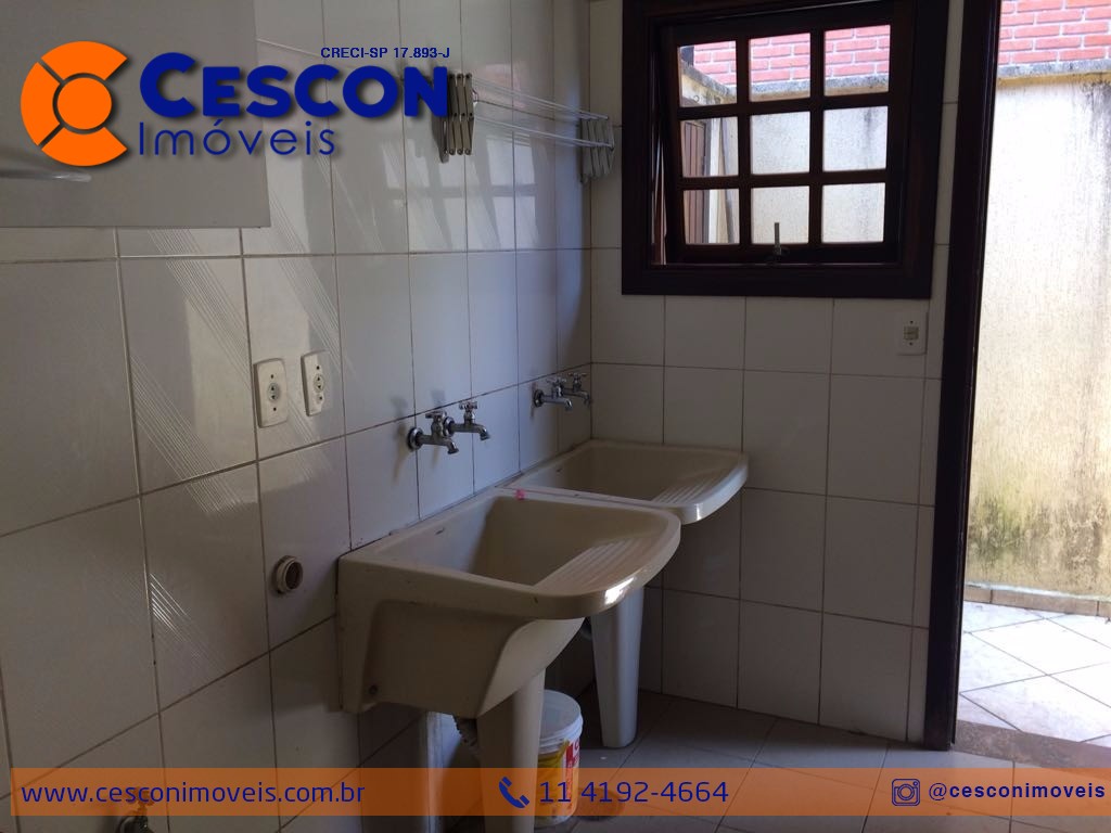Casa de Condomínio para alugar com 4 quartos, 310m² - Foto 6