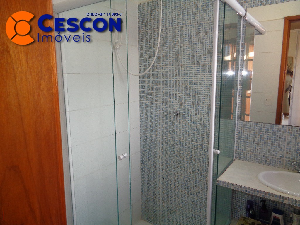Casa de Condomínio à venda com 3 quartos, 210m² - Foto 31