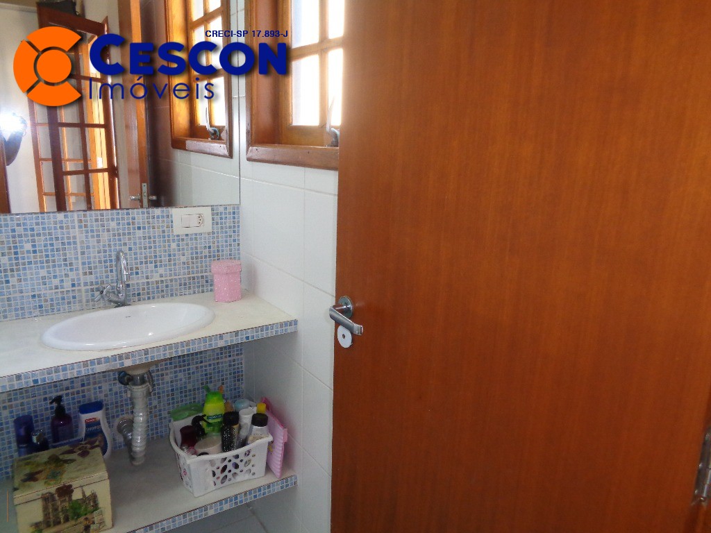 Casa de Condomínio à venda com 3 quartos, 210m² - Foto 32