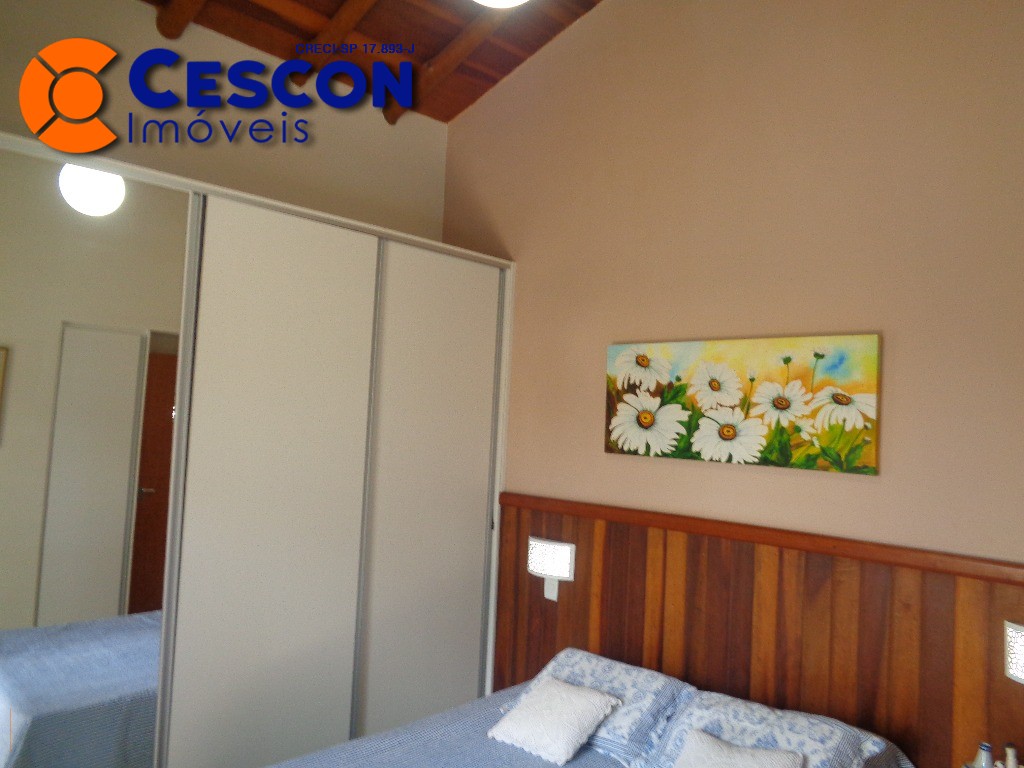 Casa de Condomínio à venda com 3 quartos, 210m² - Foto 33