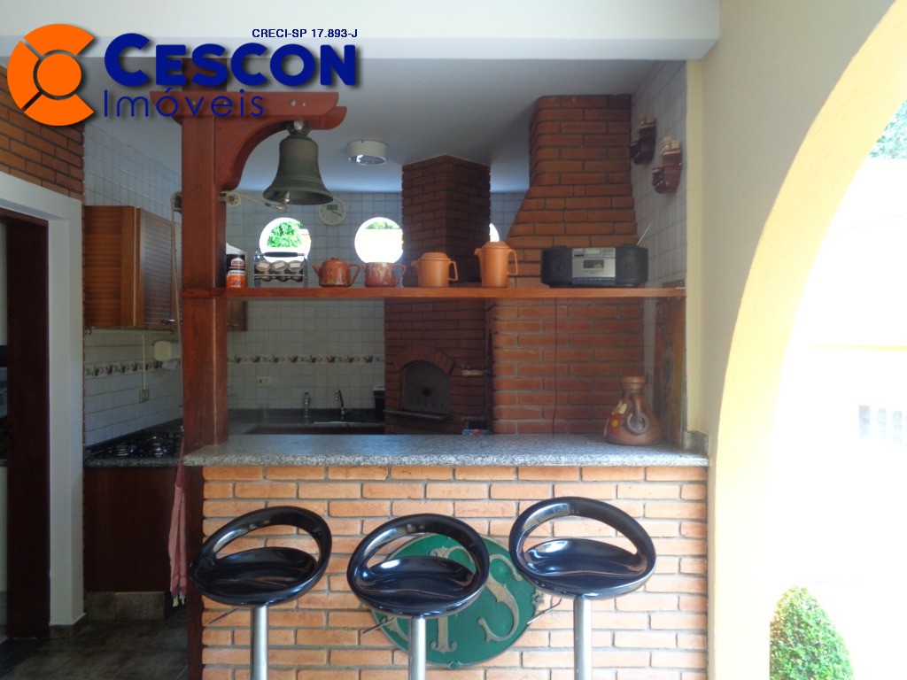 Casa de Condomínio à venda e aluguel com 4 quartos, 550m² - Foto 9