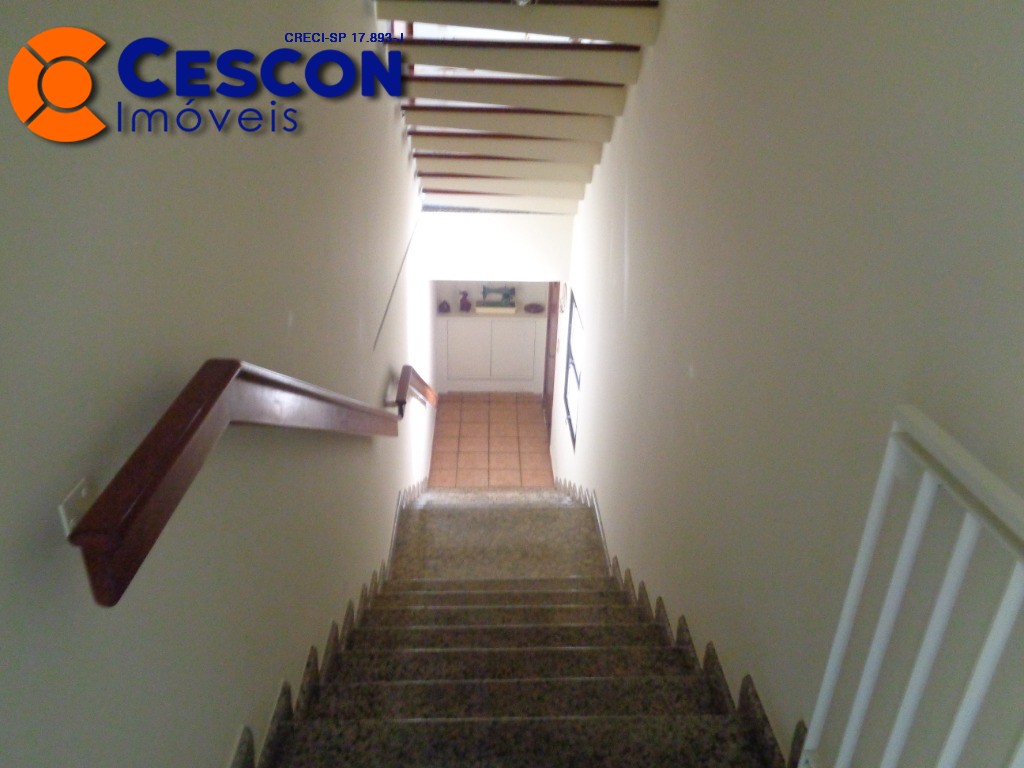 Casa de Condomínio à venda e aluguel com 4 quartos, 550m² - Foto 29