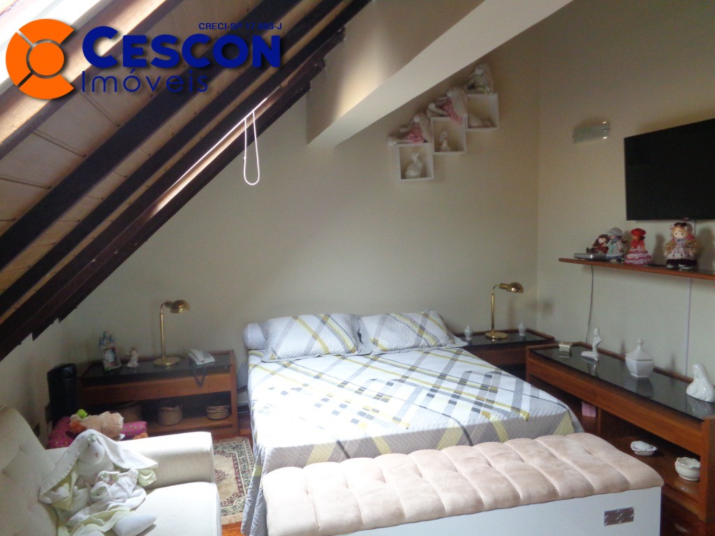 Casa de Condomínio à venda e aluguel com 4 quartos, 550m² - Foto 37