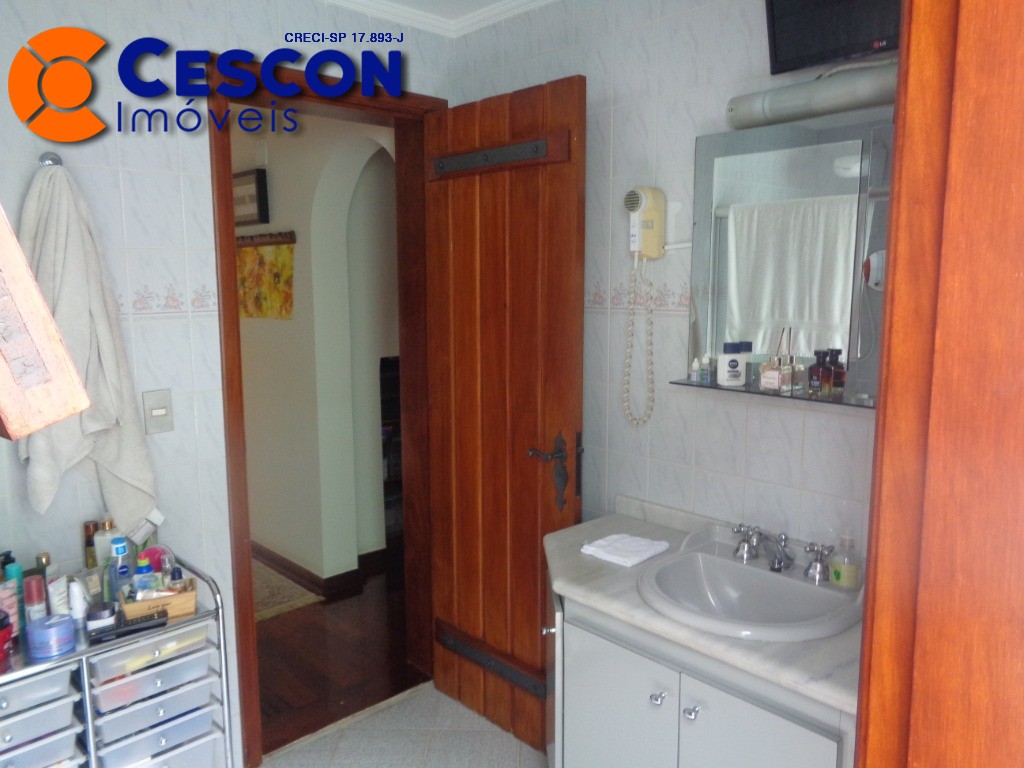 Casa de Condomínio à venda e aluguel com 4 quartos, 550m² - Foto 43