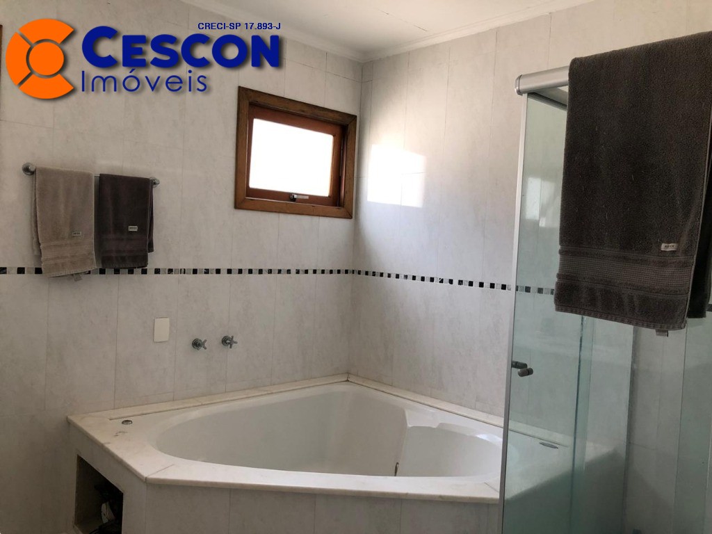 Casa de Condomínio à venda com 4 quartos, 380m² - Foto 4