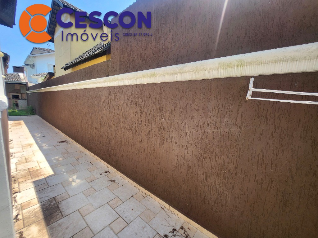 Casa de Condomínio para alugar com 4 quartos, 290m² - Foto 27