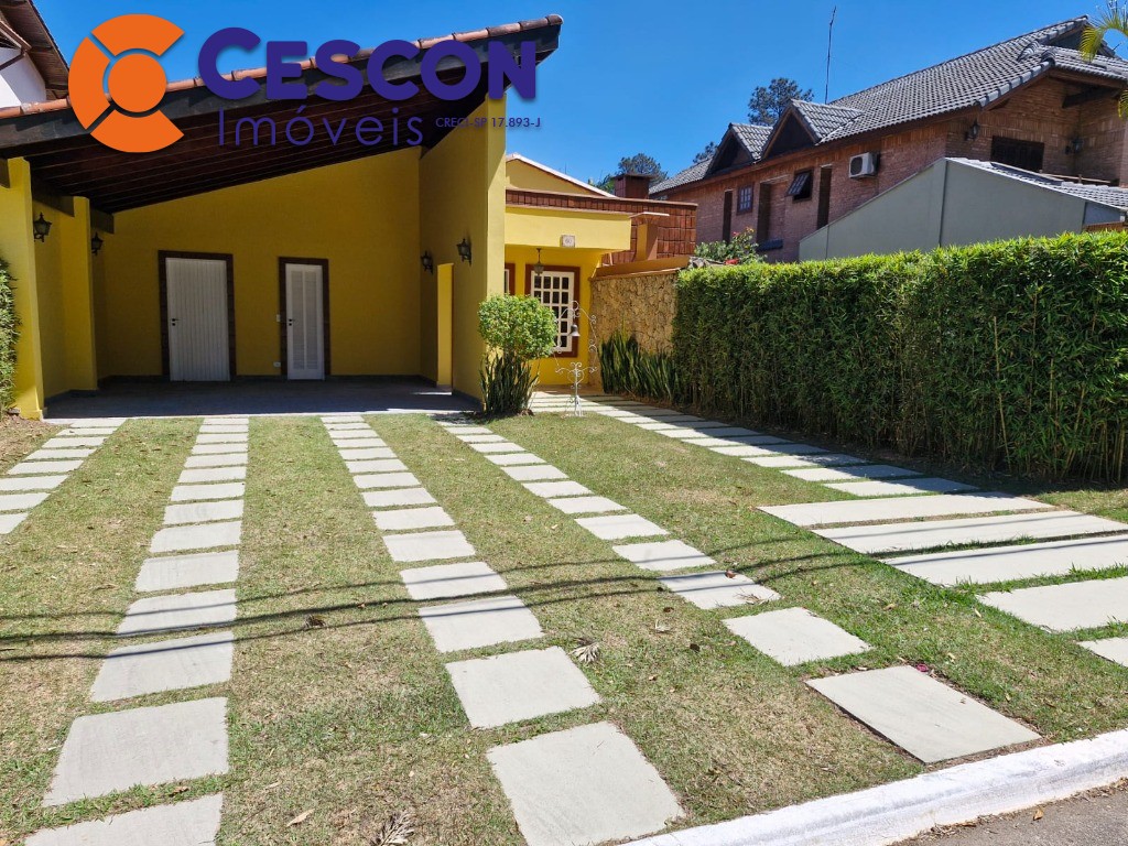 Casa de Condomínio para alugar com 4 quartos, 215m² - Foto 2