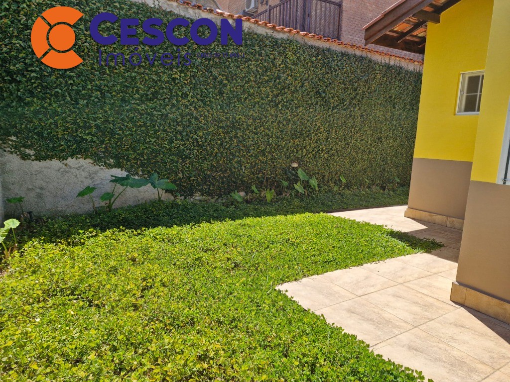 Casa de Condomínio para alugar com 4 quartos, 215m² - Foto 31