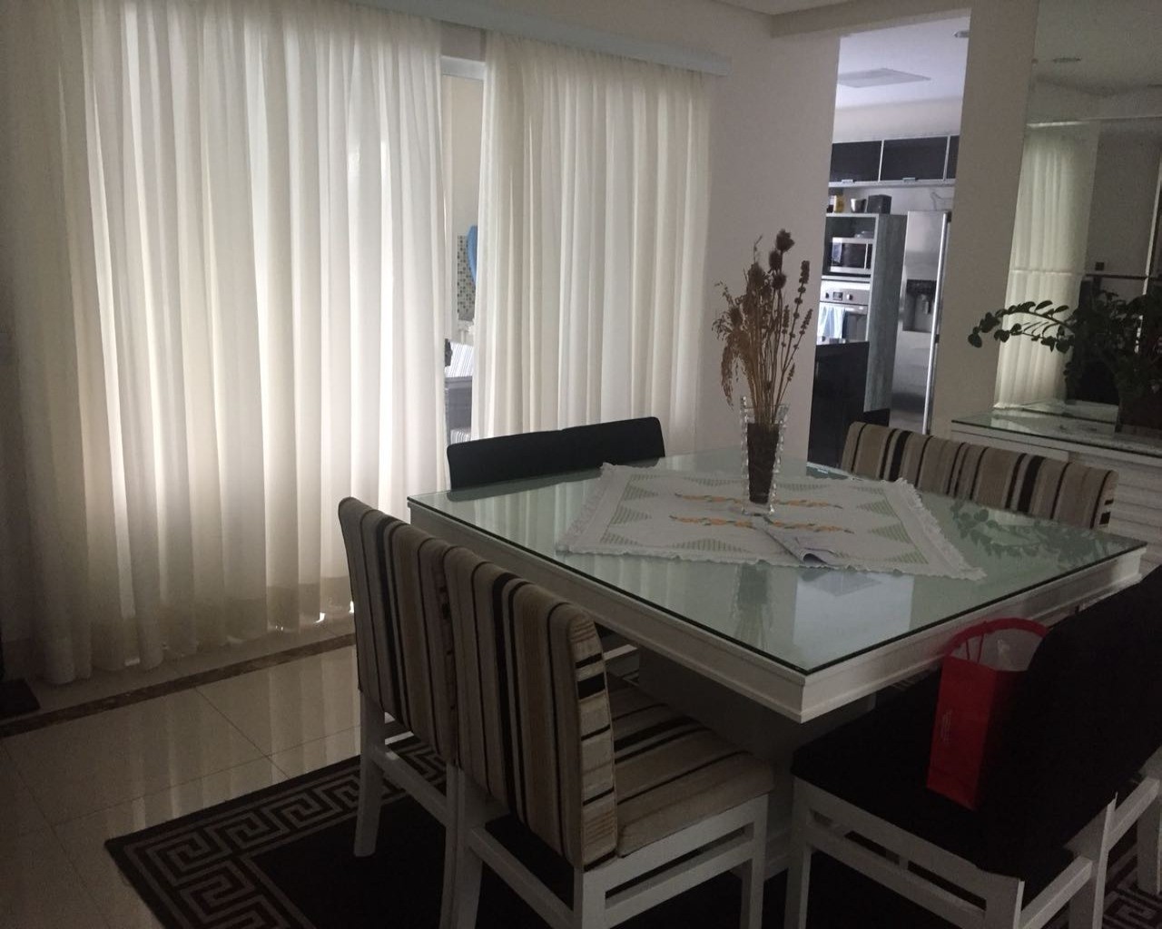 Sobrado, 3 quartos, 280 m² - Foto 1