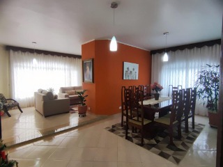 Sobrado, 3 quartos, 330 m² - Foto 1