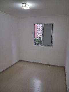 Apartamento para alugar com 2 quartos, 55m² - Foto 6