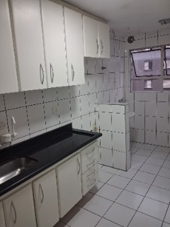 Apartamento para alugar com 2 quartos, 55m² - Foto 15