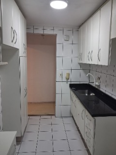 Apartamento para alugar com 2 quartos, 55m² - Foto 12