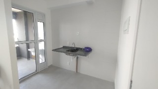 Apartamento à venda com 2 quartos, 42m² - Foto 2