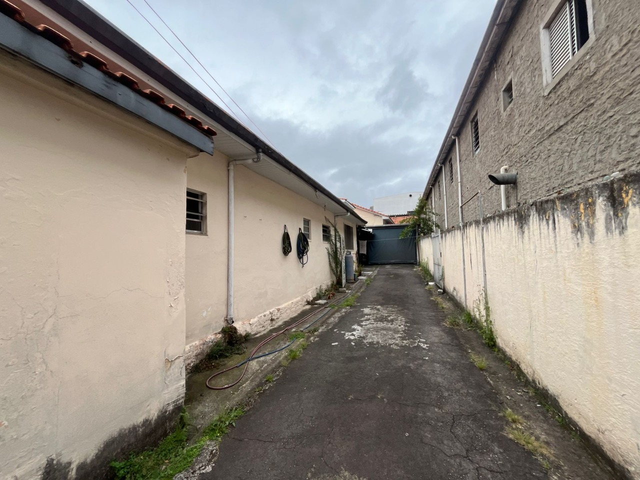 Prédio Inteiro - Foto 1