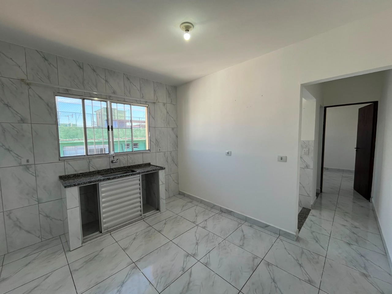 Casa, 1 quarto, 30 m² - Foto 2
