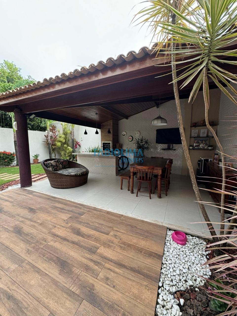 Casa de Condomínio para alugar com 4 quartos, 180m² - Foto 6