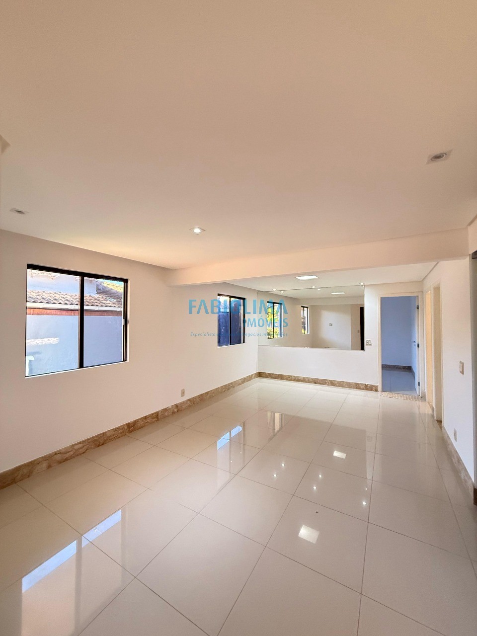 Casa de Condomínio à venda com 5 quartos, 320m² - Foto 18