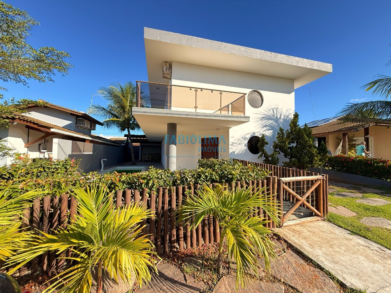 Casa de Condomínio à venda com 5 quartos, 320m² - Foto 1